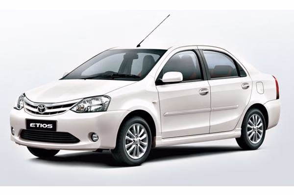 Toyota Innova Crysta taxi – premium 7 seater outstation cab